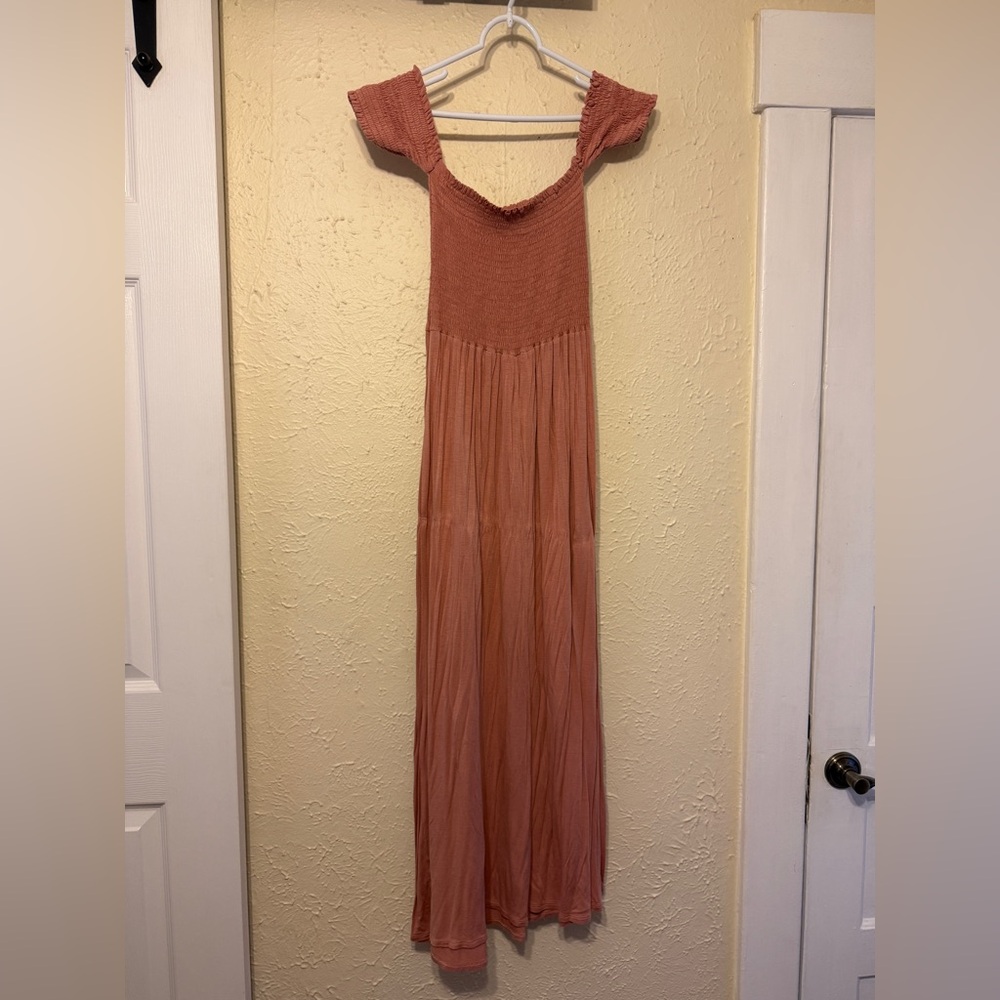 Elegant Pink Off-Shoulder Dress